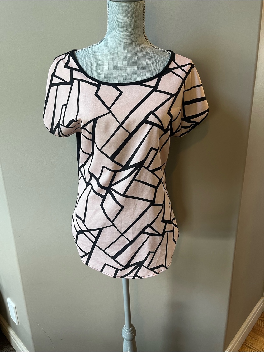 Espresso Pink Short Sleeve Geometric Print Top